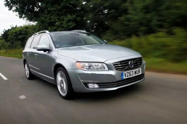 Volvo V70 може да е просторен и практичен представителен комби автомобил, но има и недостатъци. Собствениците са казали, че 39% от колите им са имали проблем, като акумулаторът и спирачките са били най-много. Следват климатик, двигател, ауспух, скоростната кутия/съединител и кормилно управление. Въпреки, че не е безплатно, сметките за ремонт като цяло са сравнително ниски. Повечето автомобили все още могат да се управляват и 85% са излезли от сервиза за по-малко от седмица.
Рейтинг на надеждност 69,2%